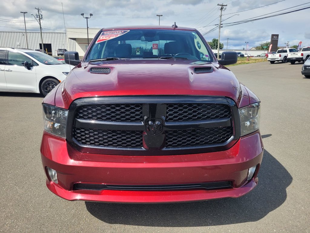 Ram 1500 Classic Express 2021 à Woodstock, Nouveau-Brunswick - 2 - w1024h768px