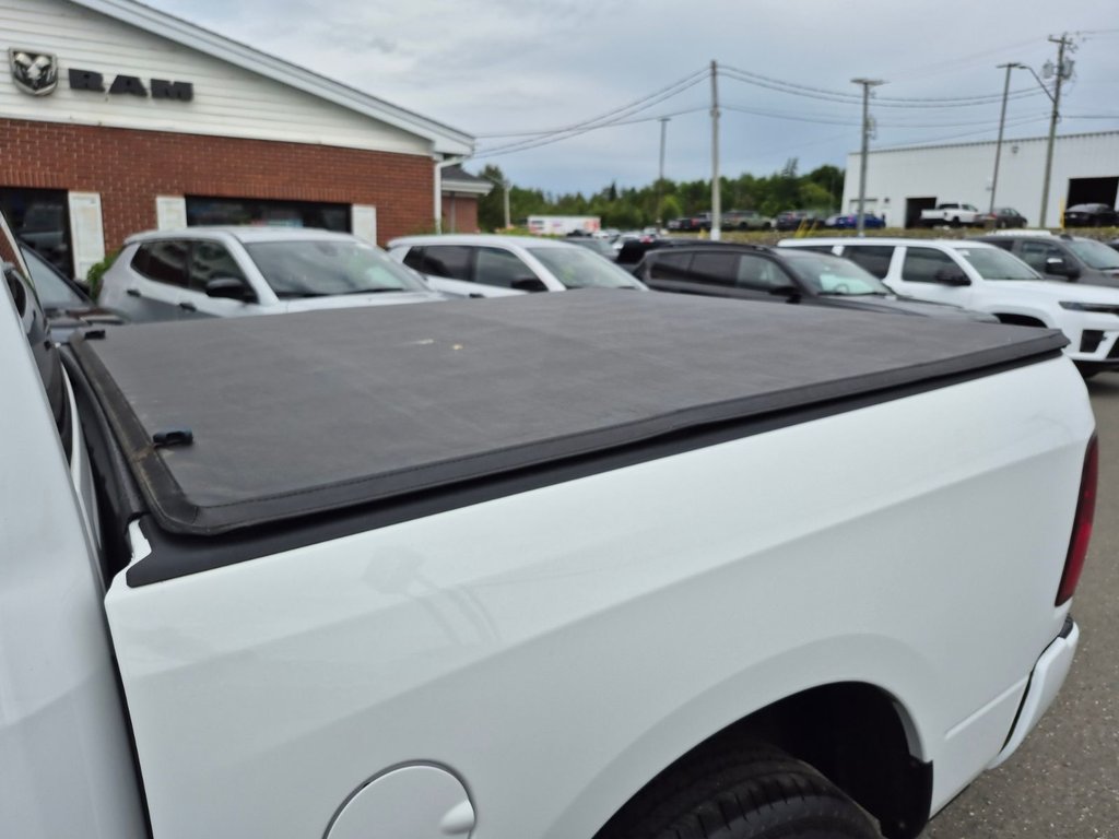 2022 Ram 1500 Classic Express in Woodstock, New Brunswick - 12 - w1024h768px