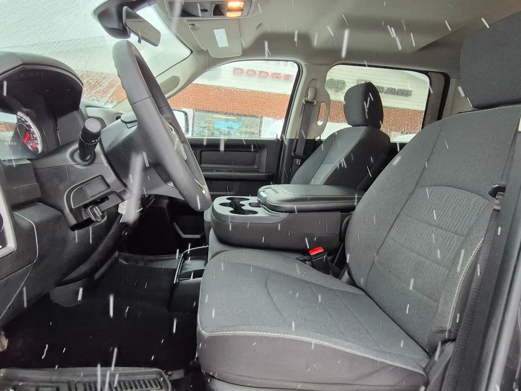 2024 Ram 1500 Classic Tradesman in Woodstock, New Brunswick - 9 - w1024h768px