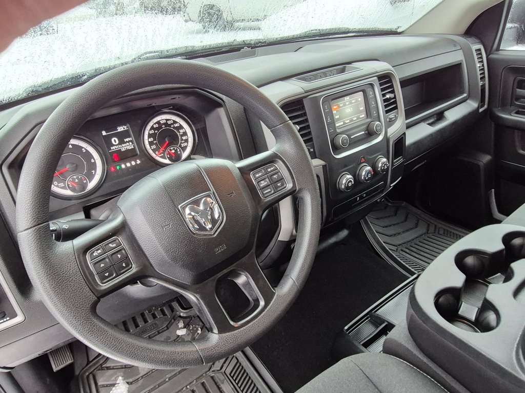 2024 Ram 1500 Classic Tradesman in Woodstock, New Brunswick - 10 - w1024h768px