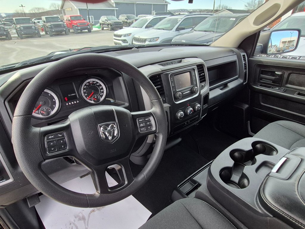 2024 Ram 1500 Classic Tradesman in Woodstock, New Brunswick - 10 - w1024h768px
