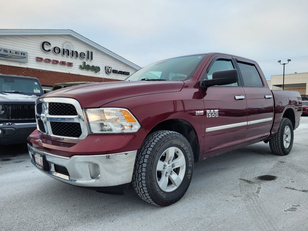 Ram 1500 SLT 2017 à Woodstock, Nouveau-Brunswick - 1 - w1024h768px