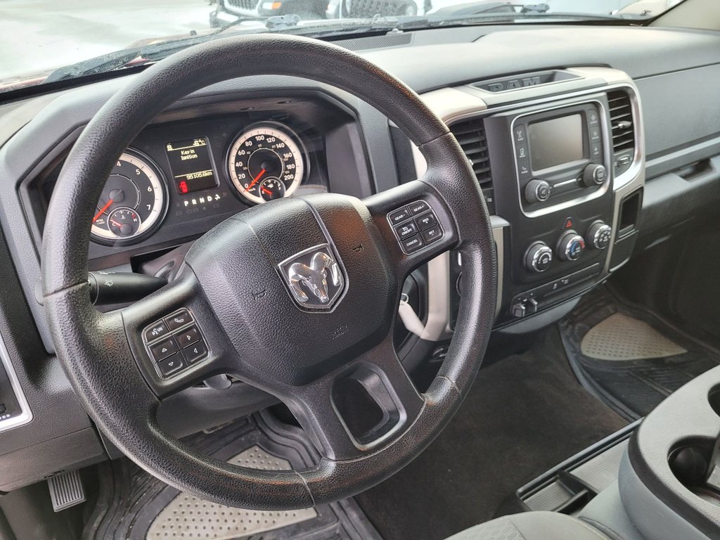 Ram 1500 SLT 2017 à Woodstock, Nouveau-Brunswick - 9 - w1024h768px