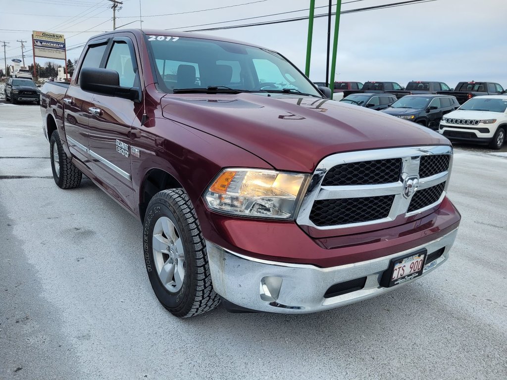 Ram 1500 SLT 2017 à Woodstock, Nouveau-Brunswick - 3 - w1024h768px