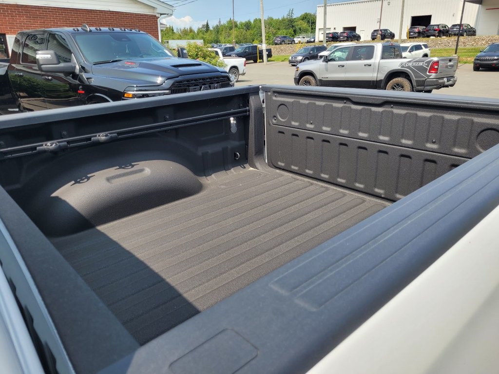 2025 Ram 1500 TRADESMAN in Woodstock, New Brunswick - 11 - w1024h768px