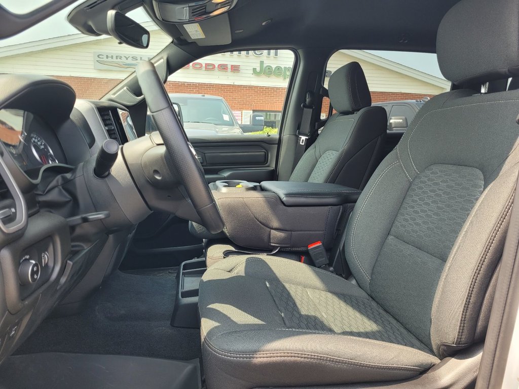 2025 Ram 1500 TRADESMAN in Woodstock, New Brunswick - 9 - w1024h768px