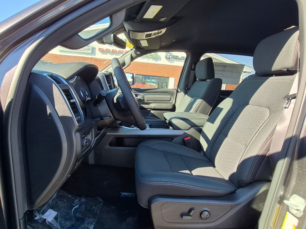2025 Ram 1500 BIG HORN in Woodstock, New Brunswick - 9 - w1024h768px