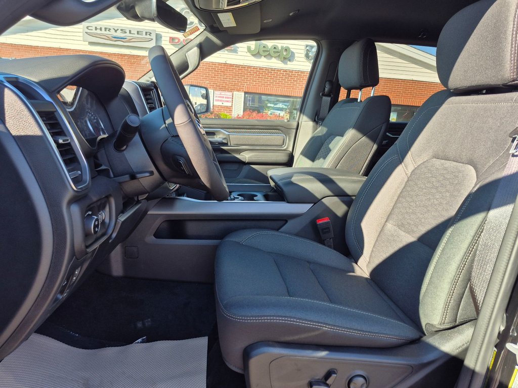 2026 Ram 1500 BIG HORN in Woodstock, New Brunswick - 9 - w1024h768px