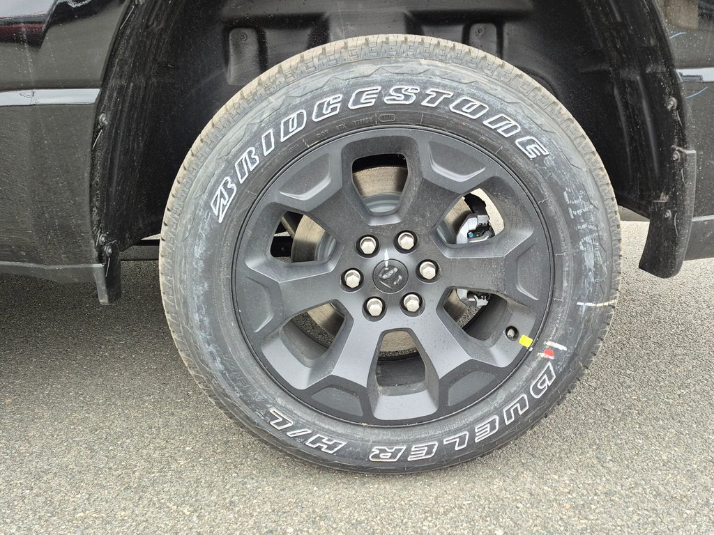 2026 Ram 1500 EXPRESS in Woodstock, New Brunswick - 12 - w1024h768px