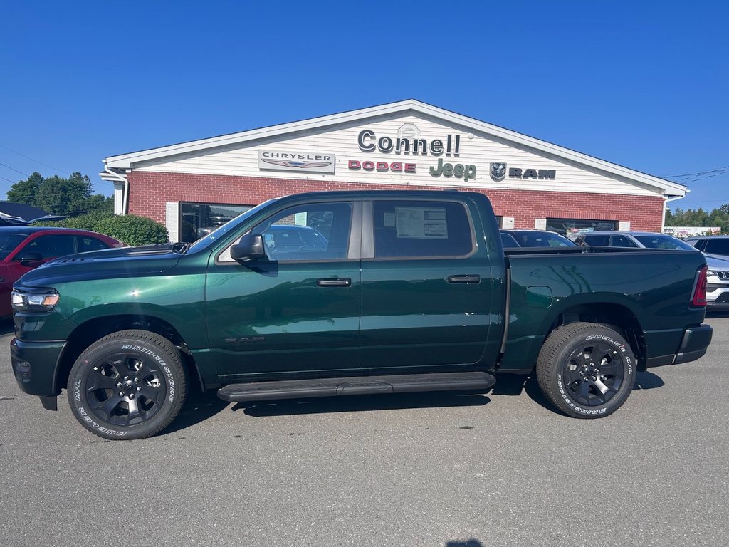 2026 Ram 1500 EXPRESS in Woodstock, New Brunswick - 2 - w1024h768px