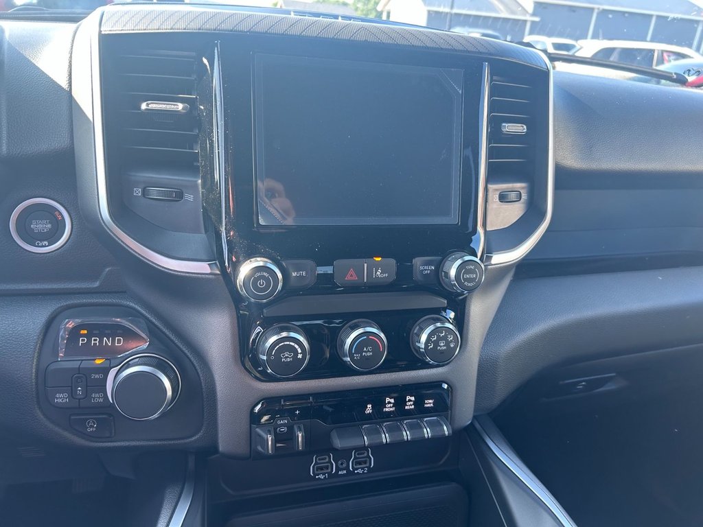 2026 Ram 1500 EXPRESS in Woodstock, New Brunswick - 9 - w1024h768px