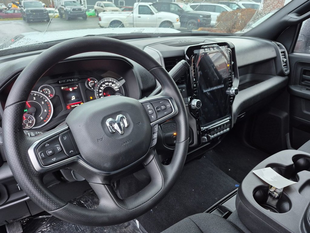 2026 Ram 2500 BLACK EXPRESS in Woodstock, New Brunswick - 10 - w1024h768px