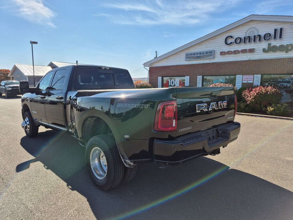 2026 Ram 3500 BIG HORN in Woodstock, New Brunswick - 7 - w1024h768px