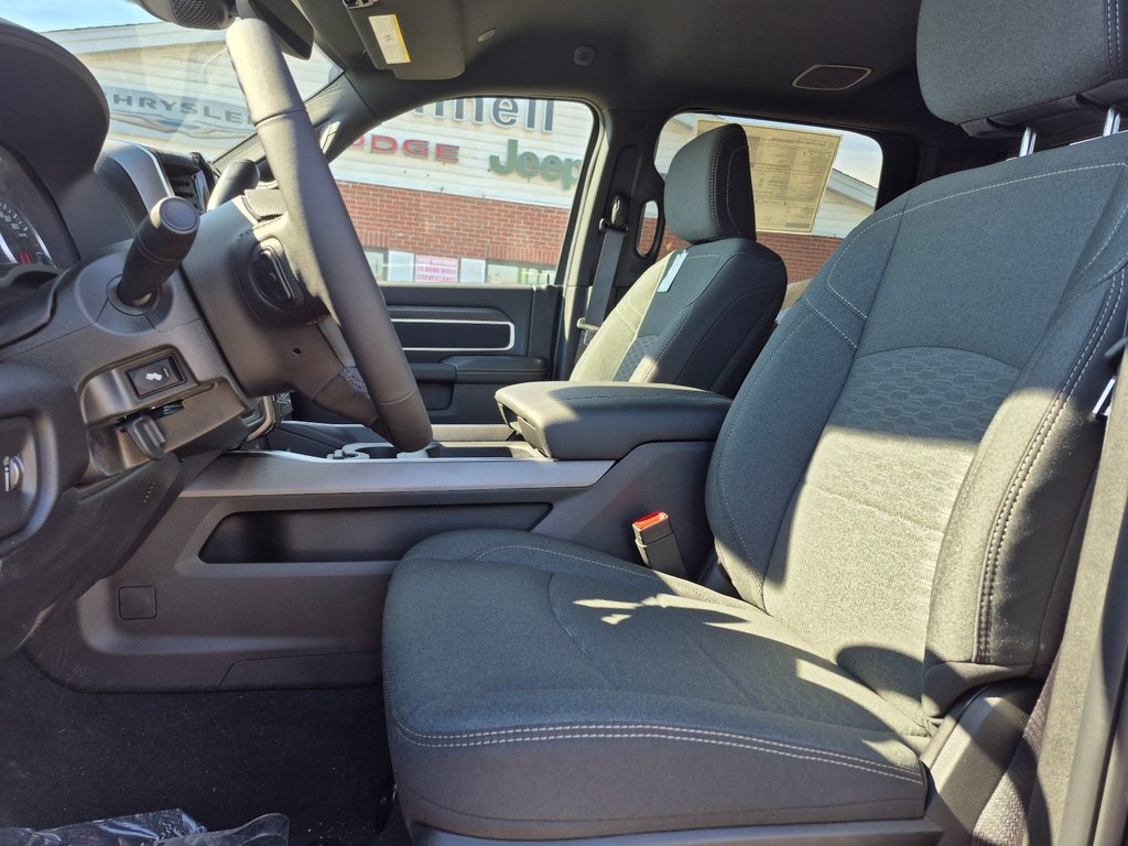 2026 Ram 3500 BIG HORN in Woodstock, New Brunswick - 9 - w1024h768px