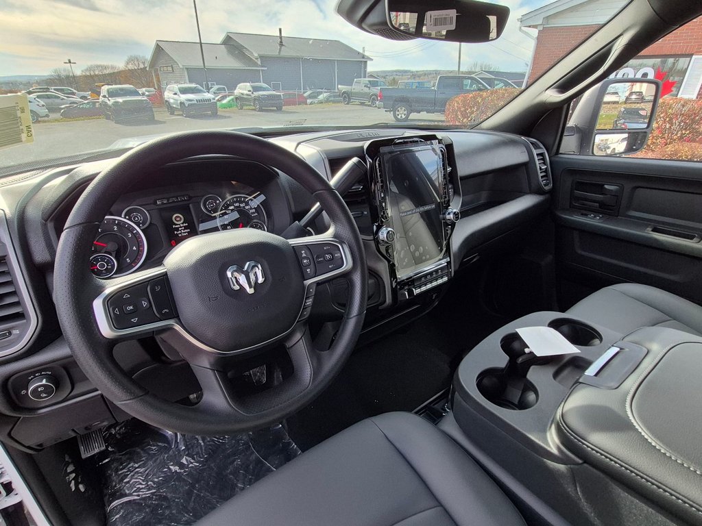 Ram 3500 TRADESMAN 2026 à Woodstock, Nouveau-Brunswick - 10 - w1024h768px