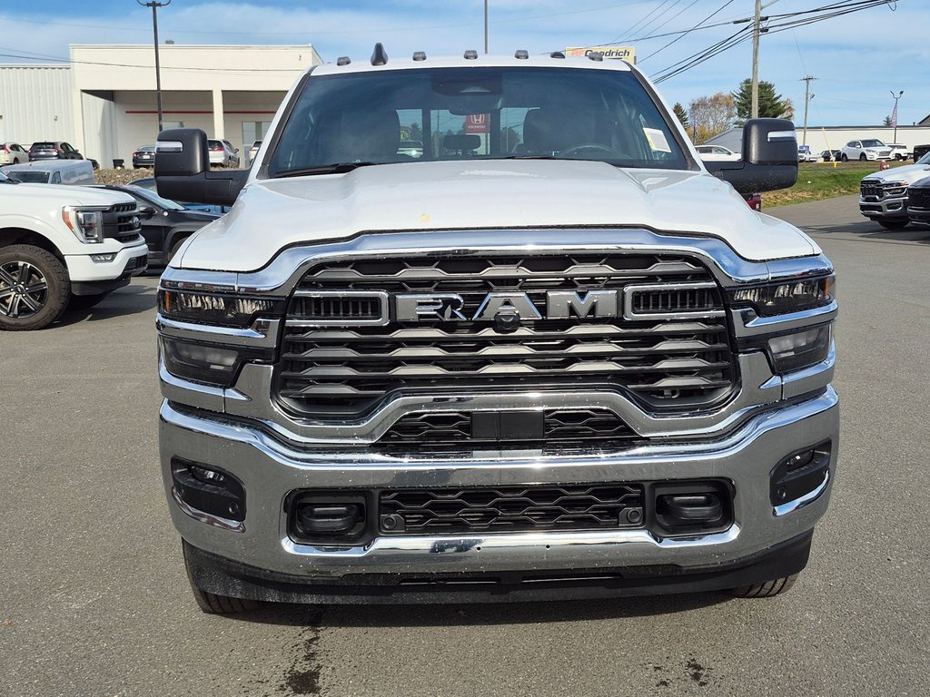 Ram 3500 TRADESMAN 2026 à Woodstock, Nouveau-Brunswick - 2 - w1024h768px