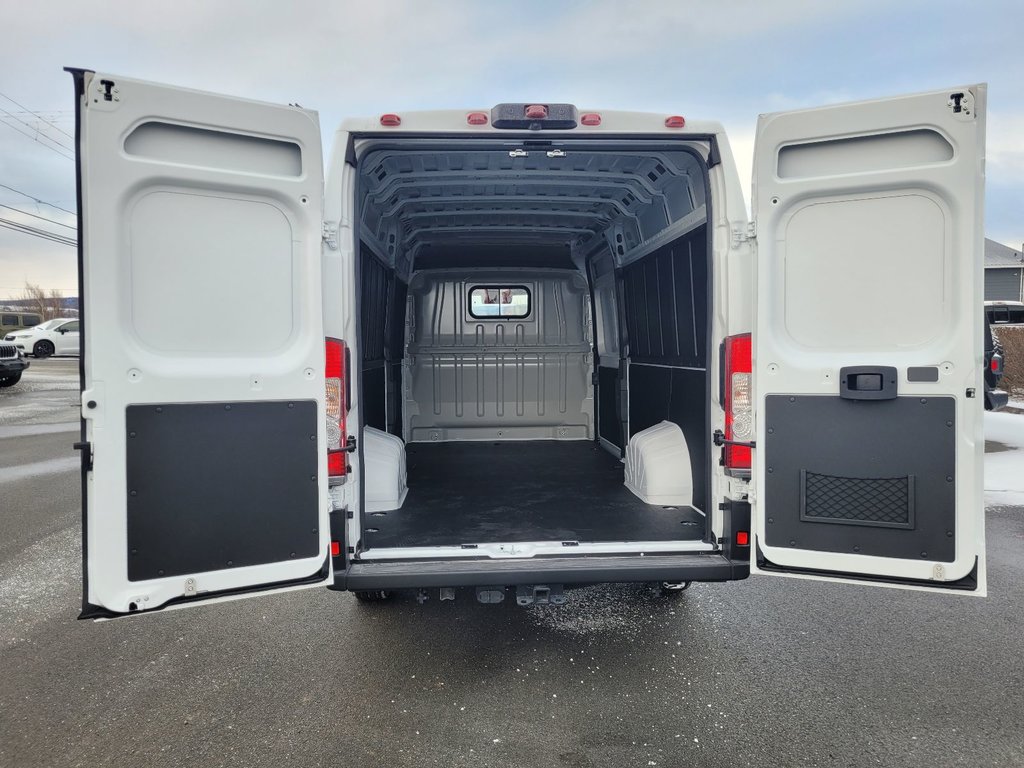 Ram PROMASTER CARGO VAN 3500 TRADESMAN W/ PASS SEAT 2025 à Woodstock, Nouveau-Brunswick - 7 - w1024h768px