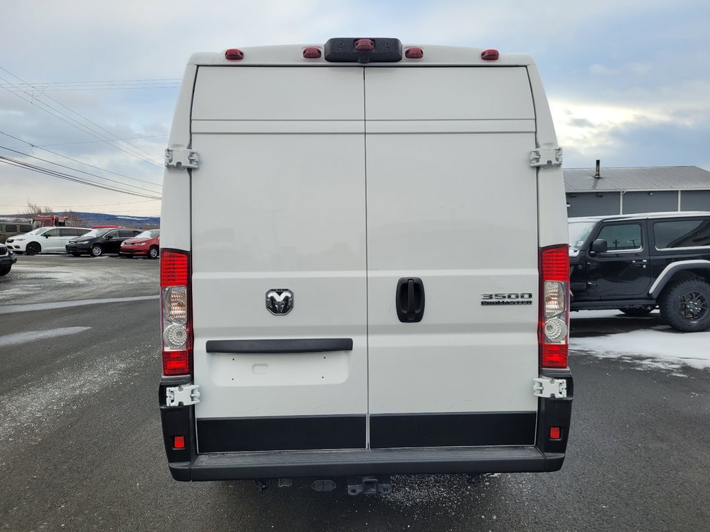 Ram PROMASTER CARGO VAN 3500 TRADESMAN W/ PASS SEAT 2025 à Woodstock, Nouveau-Brunswick - 6 - w1024h768px