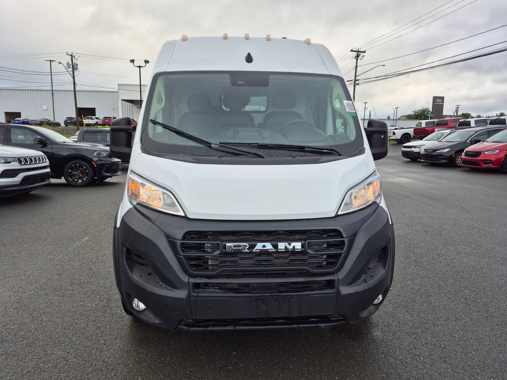 Ram Promaster Cargo Van 3500 TRADESMAN W/ PASS SEAT 2026 à Woodstock, Nouveau-Brunswick - 2 - w1024h768px