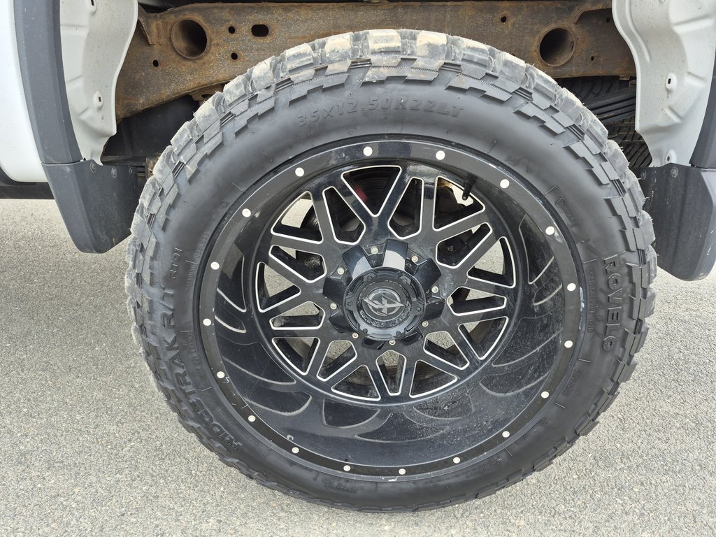 2023 Chevrolet Silverado 2500HD in Woodstock, New Brunswick - 13 - w1024h768px