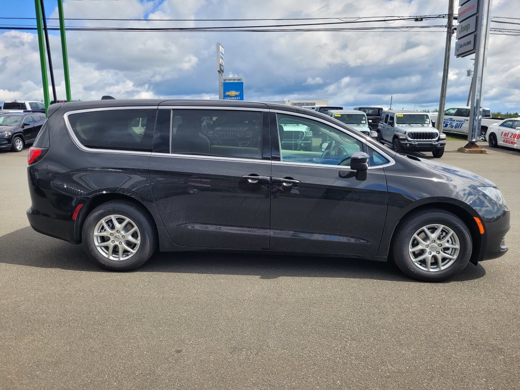 Grand Caravan SXT 2024 à Woodstock, Nouveau-Brunswick - 5 - w1024h768px