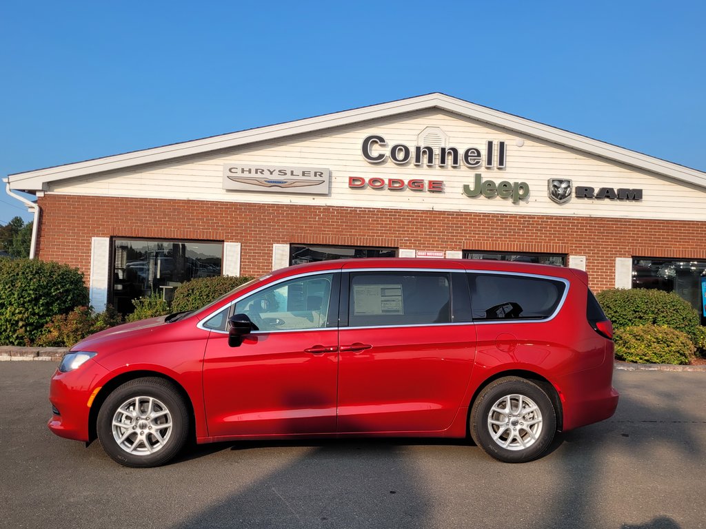 2024  Grand Caravan SXT in Woodstock, New Brunswick - 8 - w1024h768px