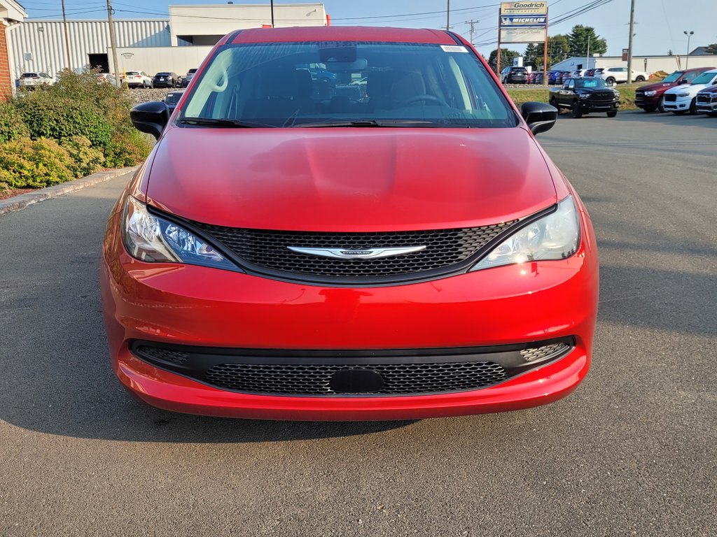 2024  Grand Caravan SXT in Woodstock, New Brunswick - 2 - w1024h768px