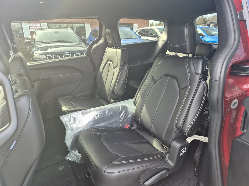 2026 Chrysler Grand Caravan SXT in Woodstock, New Brunswick - 11 - w1024h768px