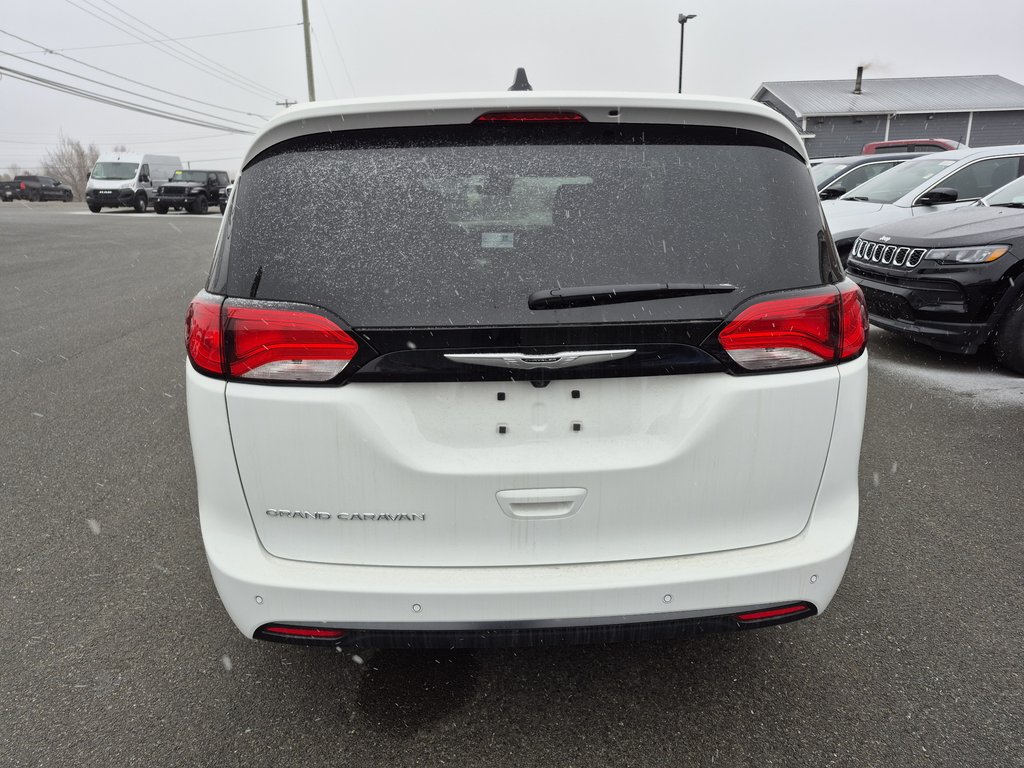 Chrysler Grand Caravan SXT 2026 à Woodstock, Nouveau-Brunswick - 6 - w1024h768px