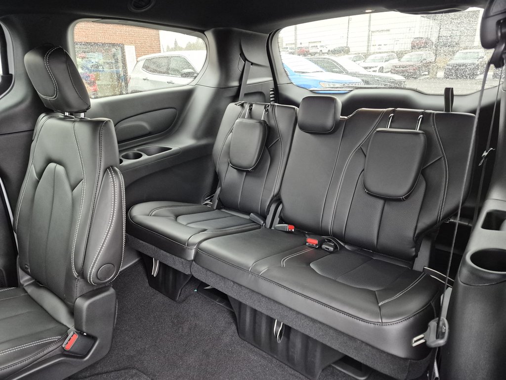 Chrysler Grand Caravan SXT 2026 à Woodstock, Nouveau-Brunswick - 11 - w1024h768px