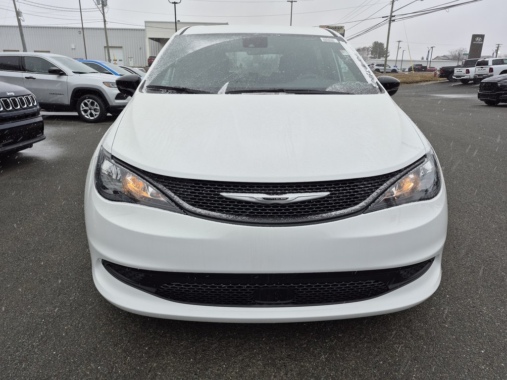 Chrysler Grand Caravan SXT 2026 à Woodstock, Nouveau-Brunswick - 2 - w1024h768px
