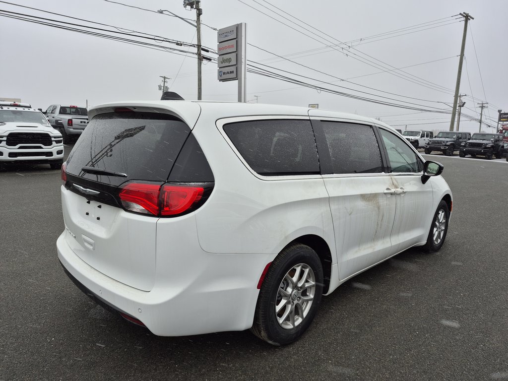 Chrysler Grand Caravan SXT 2026 à Woodstock, Nouveau-Brunswick - 5 - w1024h768px