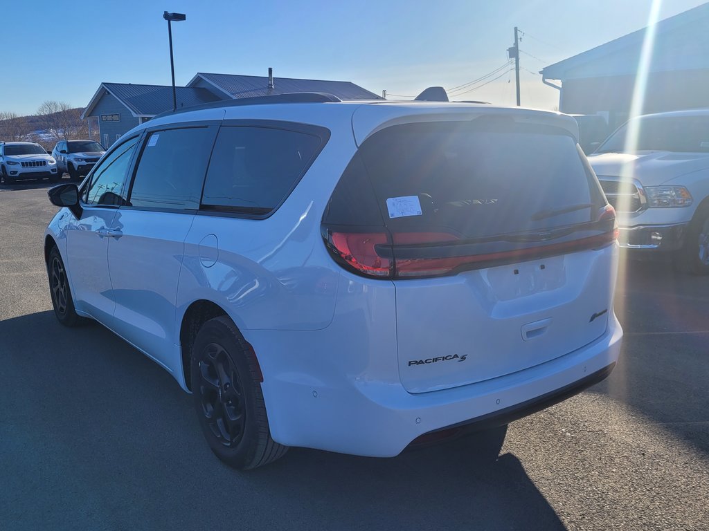 2024  Pacifica Hybrid PREMIUM S APPEARANCE in Woodstock, New Brunswick - 8 - w1024h768px