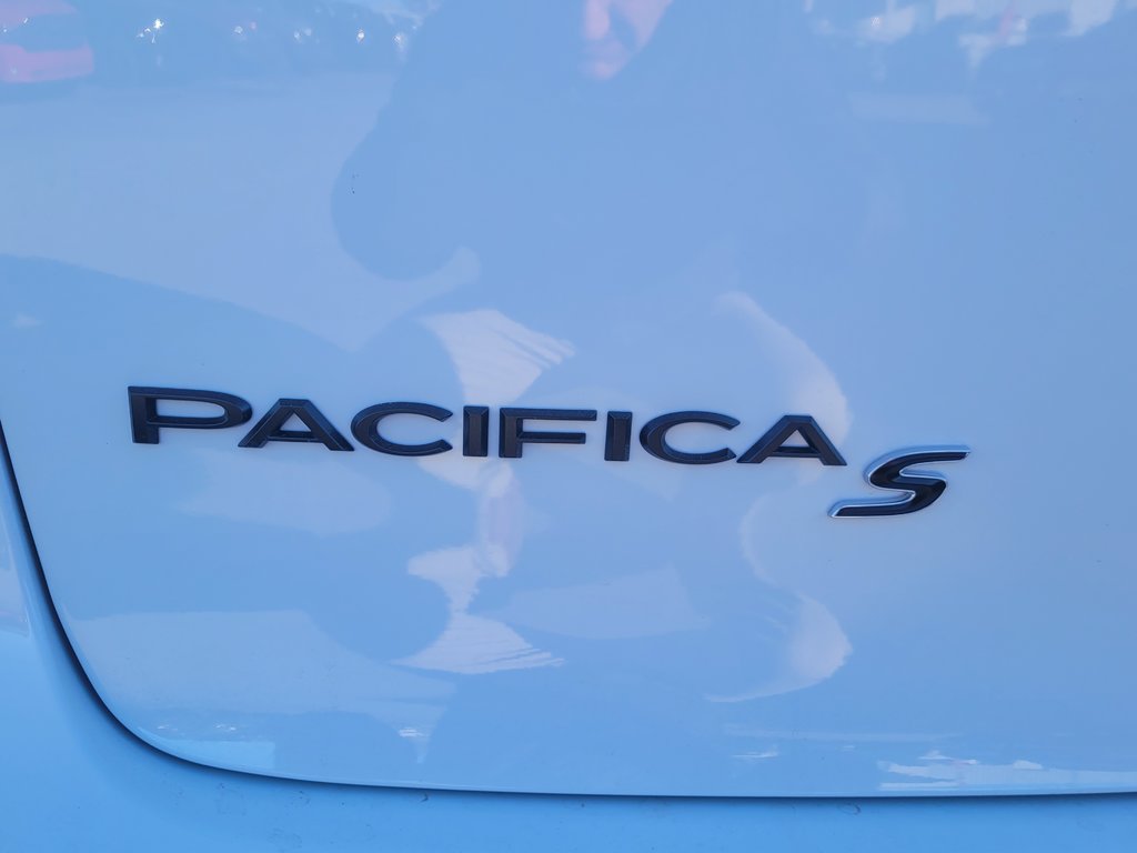 2024  Pacifica Hybrid PREMIUM S APPEARANCE in Woodstock, New Brunswick - 13 - w1024h768px