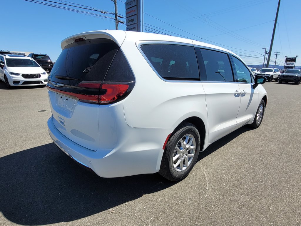 2024  Pacifica TOURING in Woodstock, New Brunswick - 5 - w1024h768px