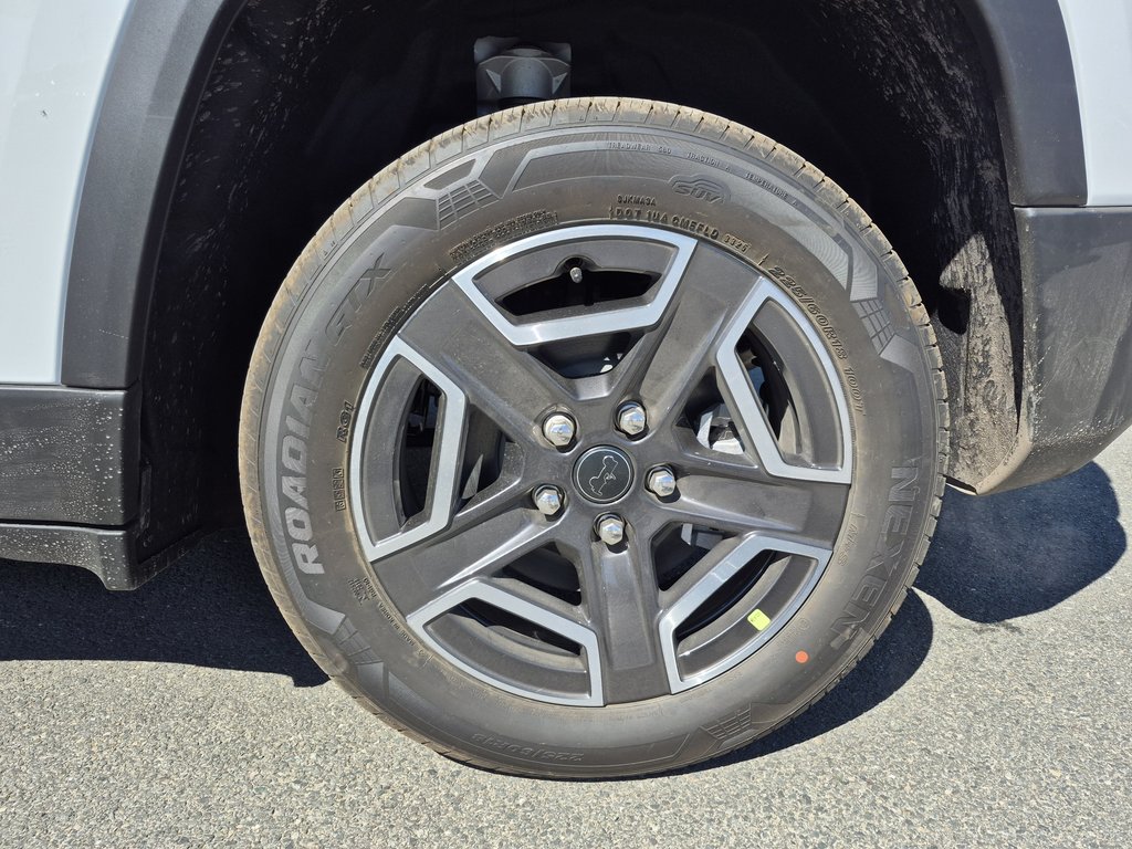 Jeep Cherokee LAREDO 2026 à Woodstock, Nouveau-Brunswick - 12 - w1024h768px