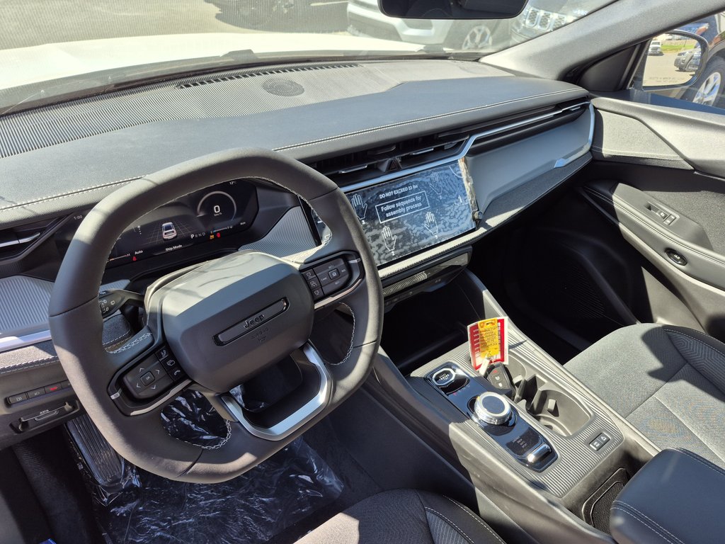 Jeep Cherokee LAREDO 2026 à Woodstock, Nouveau-Brunswick - 10 - w1024h768px
