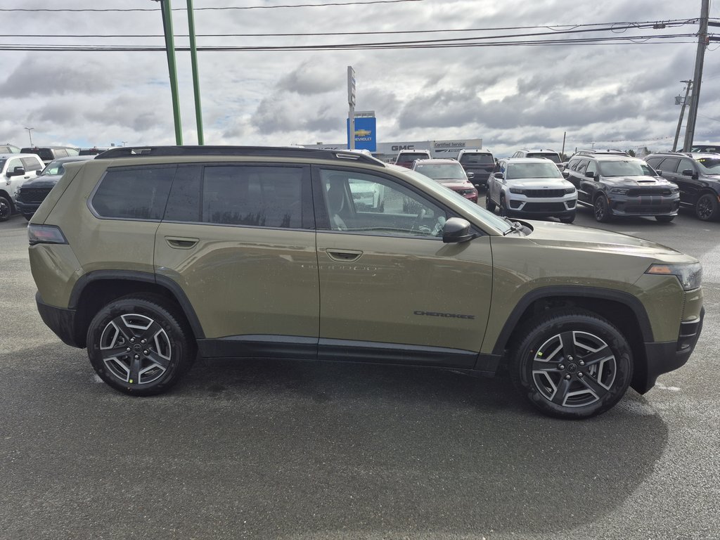 Jeep Cherokee LAREDO 2026 à Woodstock, Nouveau-Brunswick - 4 - w1024h768px
