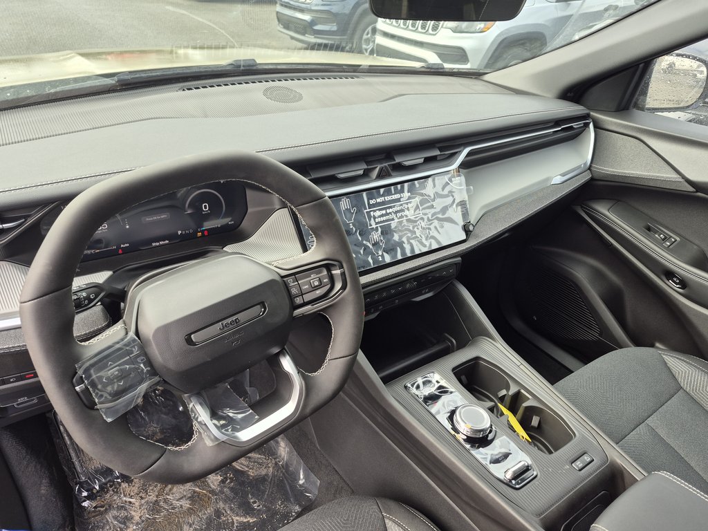 Jeep Cherokee LAREDO 2026 à Woodstock, Nouveau-Brunswick - 10 - w1024h768px