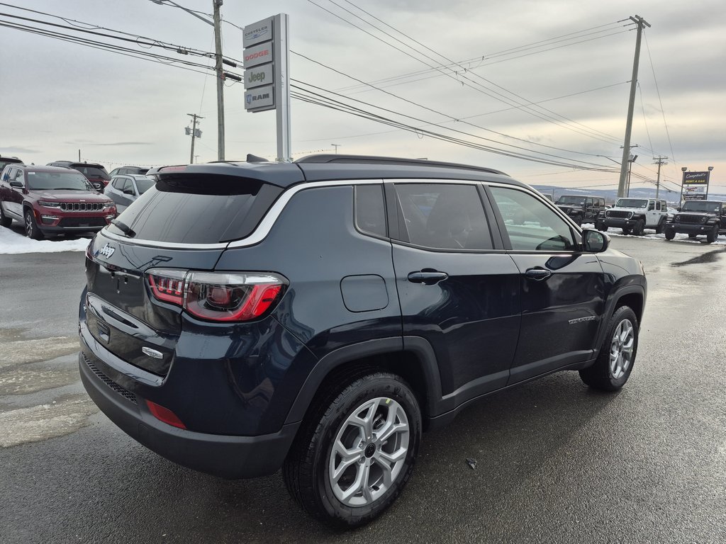 Jeep Compass NORTH 2026 à Woodstock, Nouveau-Brunswick - 4 - w1024h768px