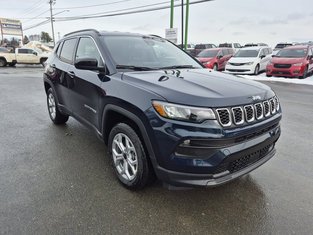 Jeep Compass NORTH 2026 à Woodstock, Nouveau-Brunswick - 3 - w1024h768px