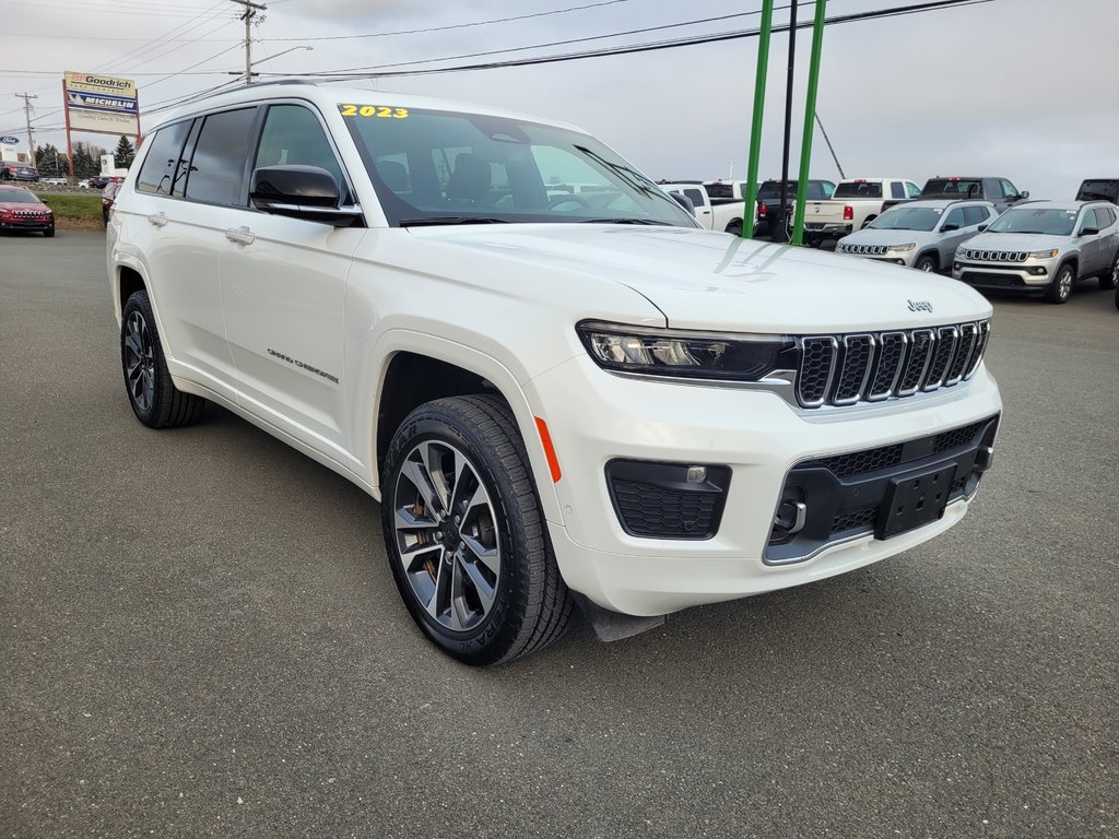 2023  Grand Cherokee L Overland in Woodstock, New Brunswick - 4 - w1024h768px