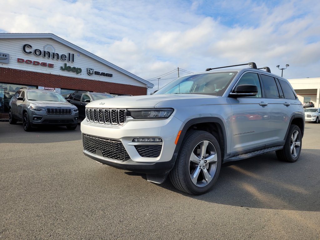 2022  Grand Cherokee Limited in Woodstock, New Brunswick - 1 - w1024h768px