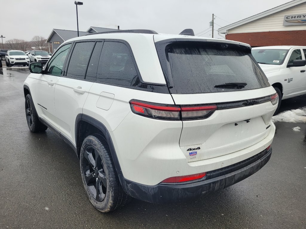 2023  Grand Cherokee Limited in Woodstock, New Brunswick - 6 - w1024h768px