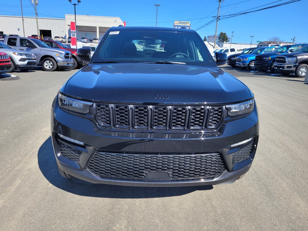 2024  Grand Cherokee LIMITED in Woodstock, New Brunswick - 2 - w1024h768px