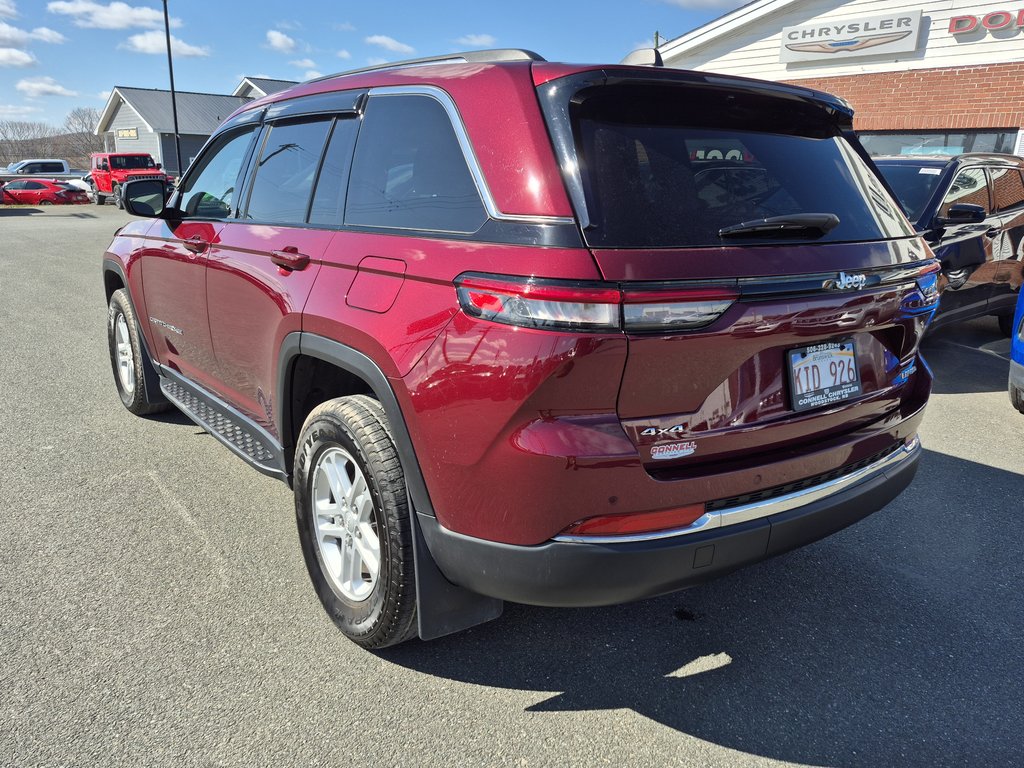 2024 Jeep Grand Cherokee Laredo in Woodstock, New Brunswick - 7 - w1024h768px