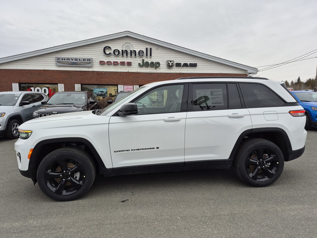 Jeep Grand Cherokee LAREDO ALTITUDE 2025 à Woodstock, Nouveau-Brunswick - 7 - w1024h768px