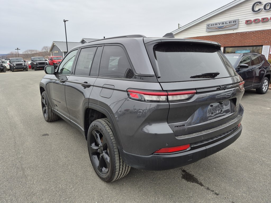 2025 Jeep Grand Cherokee LAREDO ALTITUDE in Woodstock, New Brunswick - 8 - w1024h768px
