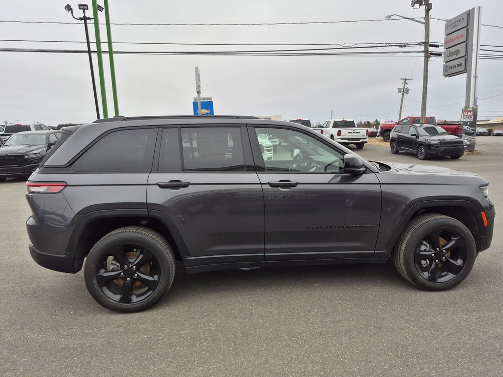 2025 Jeep Grand Cherokee LAREDO ALTITUDE in Woodstock, New Brunswick - 3 - w1024h768px