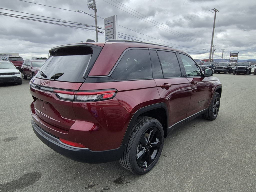 2026 Jeep Grand Cherokee ALTITUDE in Woodstock, New Brunswick - 5 - w1024h768px